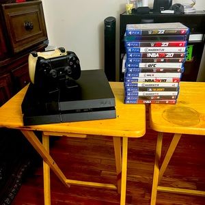 PS4 comes with everything you see in the picture.